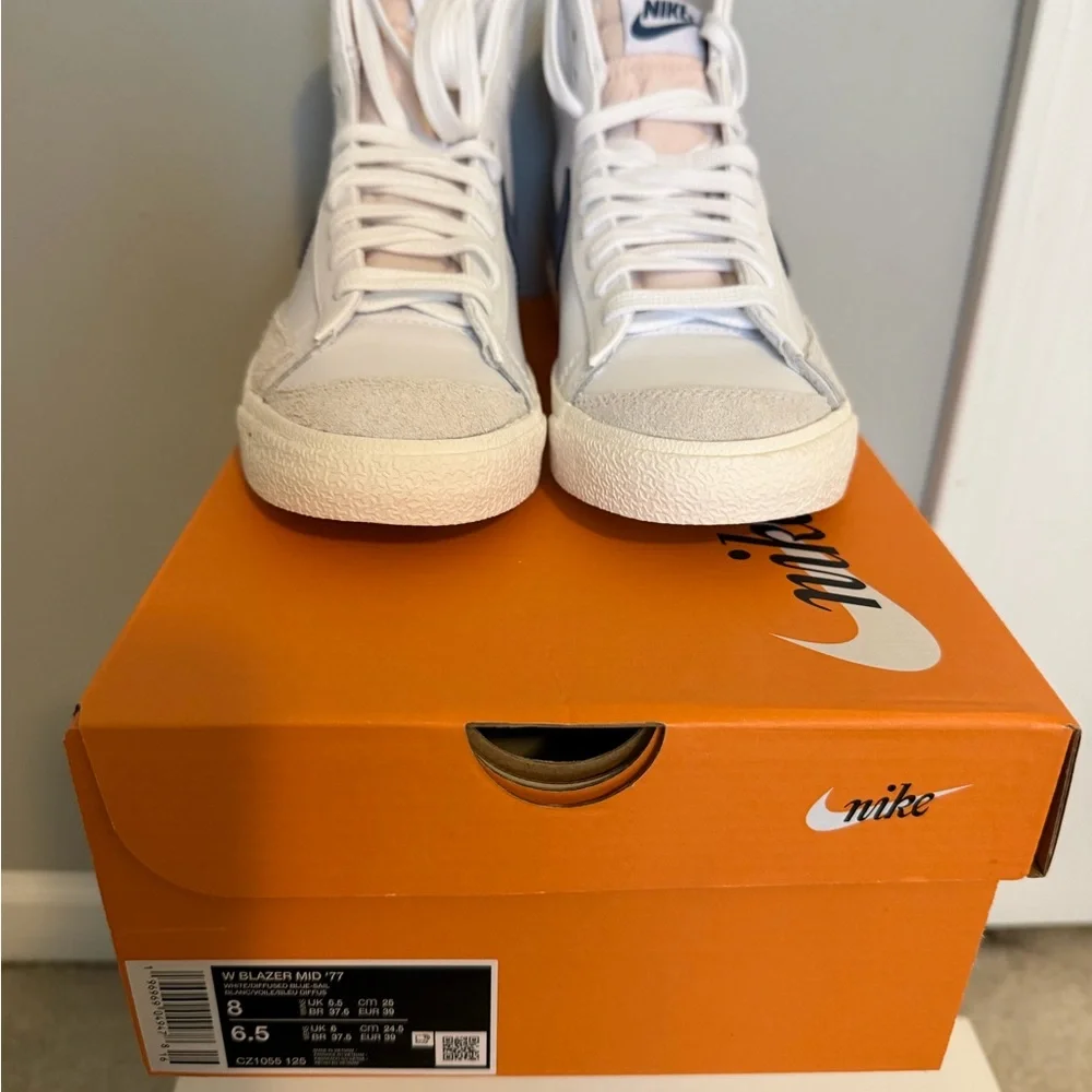 Nike Women’s BLAZER MID 77 White diffused Blue Sail High-Top Sneakers - Picture 7 of 9